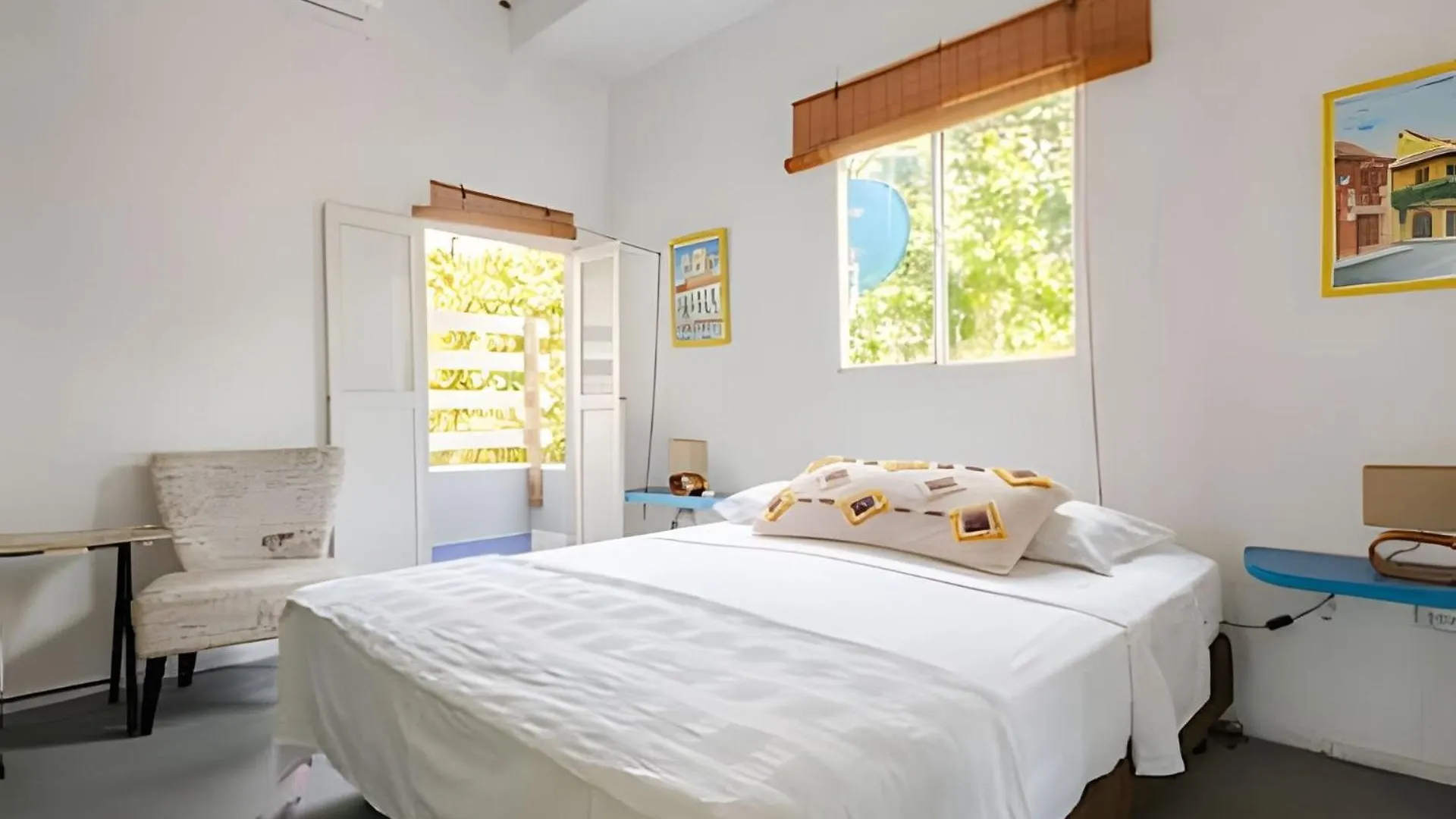 Benedetti: Building In The Historic Center Of Cartagena Apartment