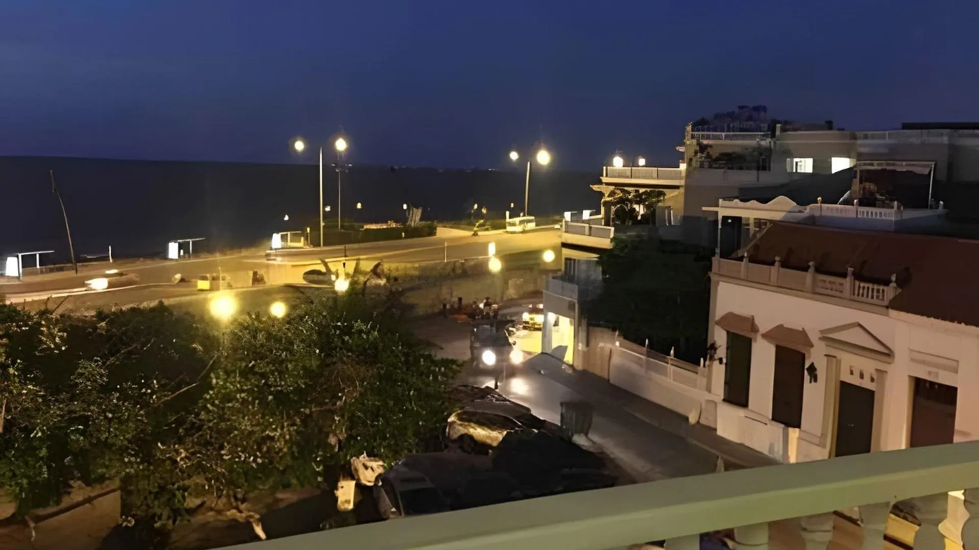 Benedetti: Building In The Historic Center Of Cartagena Apartment